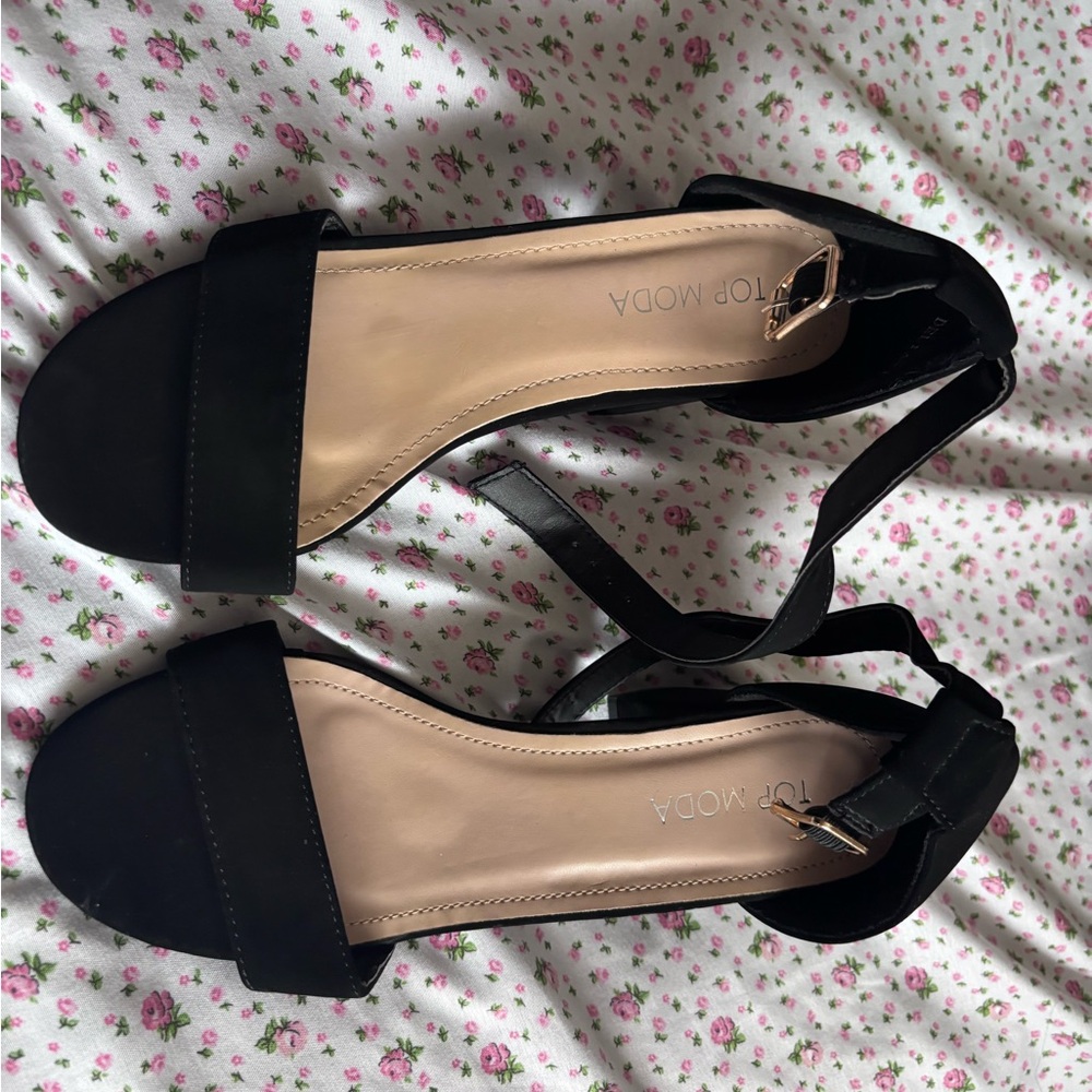 black basic high heels - Picture 5 of 5